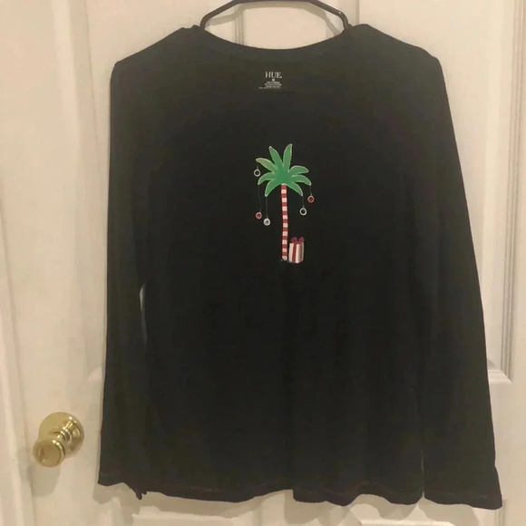 Hue woman’s shirt - Picture 1 of 2